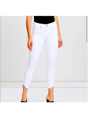 Good American Good Legs Crop Frayed Step Hem Jeans Sz 28 (6)